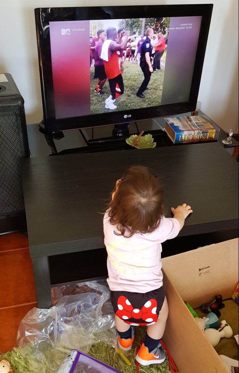 Como adaptar a casa a uma criança de ano e meio?